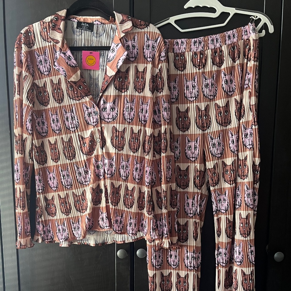 Dressed in Lala  Long Sleeve Plissé Set in Chic Kitty Cat